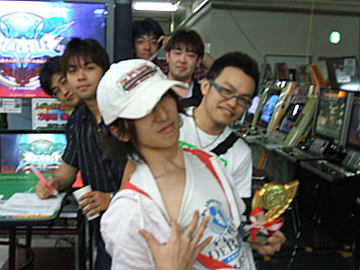 優勝：ファーファーの旦那（バング）／準優勝：赤池ジン（ハザマ） 